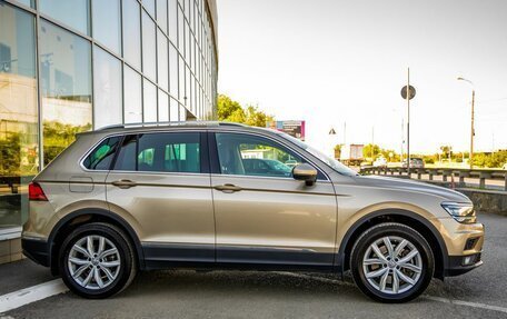 Volkswagen Tiguan II, 2019 год, 2 998 000 рублей, 8 фотография