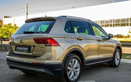 Volkswagen Tiguan II, 2019 год, 2 998 000 рублей, 7 фотография