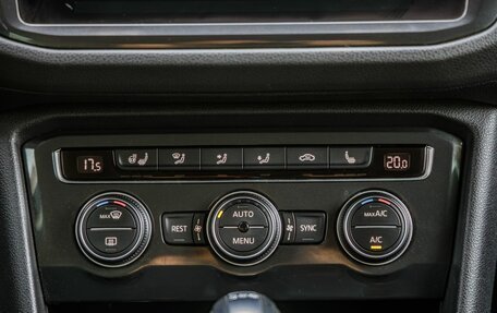 Volkswagen Tiguan II, 2019 год, 2 998 000 рублей, 24 фотография