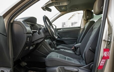 Volkswagen Tiguan II, 2019 год, 2 998 000 рублей, 29 фотография