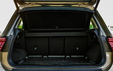 Volkswagen Tiguan II, 2019 год, 2 998 000 рублей, 37 фотография