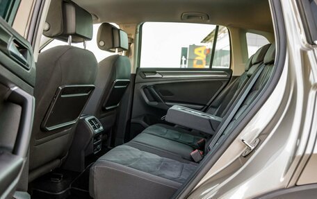 Volkswagen Tiguan II, 2019 год, 2 998 000 рублей, 36 фотография