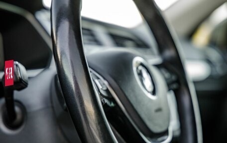 Volkswagen Tiguan II, 2019 год, 2 998 000 рублей, 30 фотография