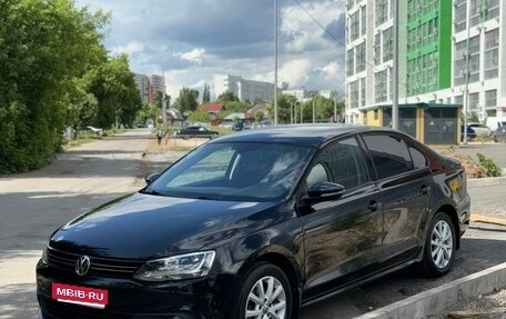 Volkswagen Jetta VI, 2013 год, 760 000 рублей, 1 фотография