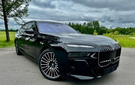 BMW 7 серия, 2025 год, 15 900 000 рублей, 12 фотография