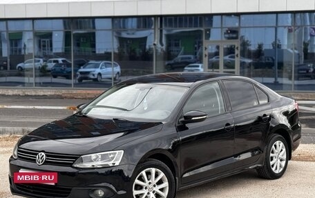Volkswagen Jetta VI, 2013 год, 760 000 рублей, 3 фотография