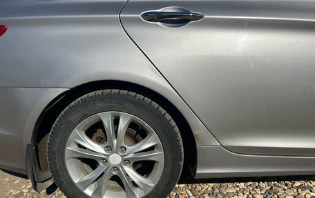 Hyundai Sonata VI, 2011 год, 790 000 рублей, 12 фотография