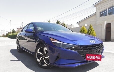 Hyundai Elantra, 2022 год, 2 220 000 рублей, 3 фотография
