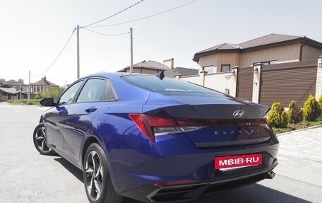 Hyundai Elantra, 2022 год, 2 220 000 рублей, 4 фотография