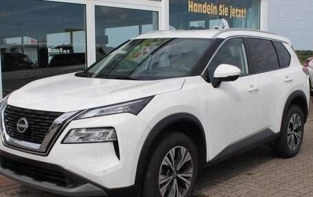 Nissan X-Trail, 2022 год, 3 500 000 рублей, 2 фотография