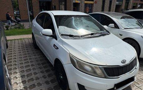 KIA Rio III рестайлинг, 2011 год, 650 000 рублей, 2 фотография