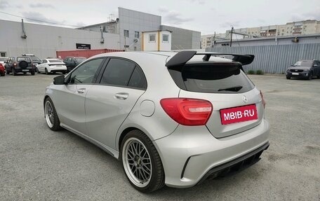 Mercedes-Benz A-Класс, 2015 год, 1 550 000 рублей, 4 фотография