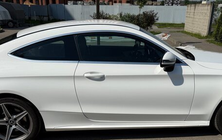 Mercedes-Benz C-Класс, 2017 год, 3 000 000 рублей, 4 фотография