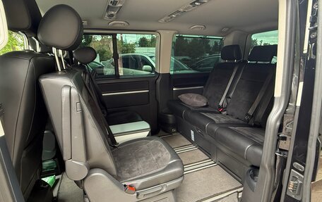 Volkswagen Multivan T6 рестайлинг, 2015 год, 3 200 000 рублей, 7 фотография