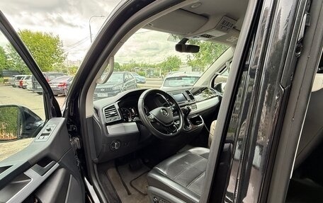 Volkswagen Multivan T6 рестайлинг, 2015 год, 3 200 000 рублей, 8 фотография