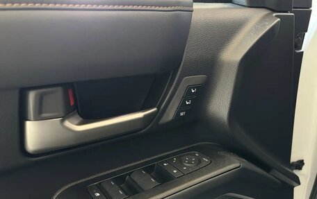 Toyota 4Runner, 2026 год, 12 990 000 рублей, 16 фотография