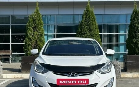 Hyundai Elantra V, 2015 год, 1 370 000 рублей, 2 фотография