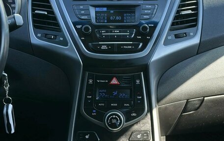 Hyundai Elantra V, 2015 год, 1 370 000 рублей, 10 фотография
