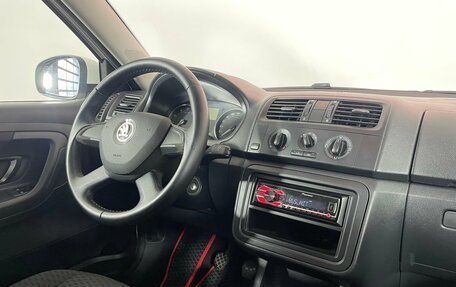 Skoda Fabia II, 2013 год, 647 000 рублей, 13 фотография