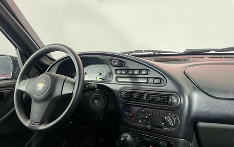 Chevrolet Niva I рестайлинг, 2017 год, 769 000 рублей, 13 фотография