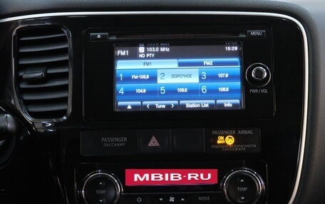 Mitsubishi Outlander III рестайлинг 3, 2013 год, 1 599 000 рублей, 15 фотография