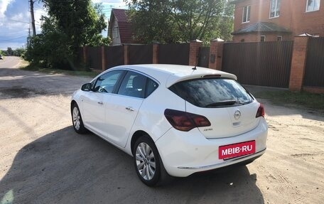 Opel Astra J, 2012 год, 590 000 рублей, 3 фотография