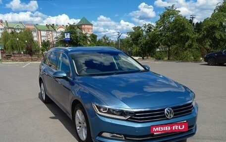 Volkswagen Passat B8 рестайлинг, 2015 год, 1 400 000 рублей, 2 фотография