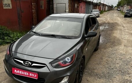 Hyundai Solaris II рестайлинг, 2012 год, 687 000 рублей, 4 фотография