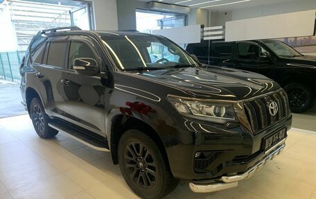 Toyota Land Cruiser Prado 150 рестайлинг 2, 2021 год, 7 400 500 рублей, 3 фотография