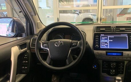 Toyota Land Cruiser Prado 150 рестайлинг 2, 2021 год, 7 400 500 рублей, 8 фотография