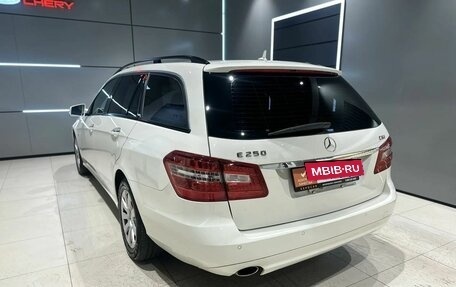Mercedes-Benz E-Класс, 2010 год, 1 370 000 рублей, 3 фотография