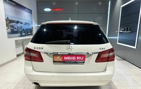 Mercedes-Benz E-Класс, 2010 год, 1 370 000 рублей, 4 фотография