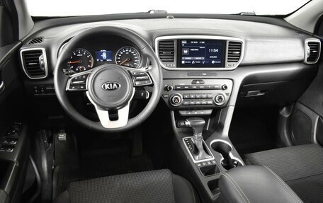 KIA Sportage IV рестайлинг, 2020 год, 2 399 900 рублей, 18 фотография