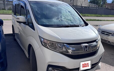 Honda Stepwgn IV, 2016 год, 2 300 000 рублей, 2 фотография