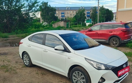 Hyundai Solaris II рестайлинг, 2021 год, 1 200 000 рублей, 2 фотография