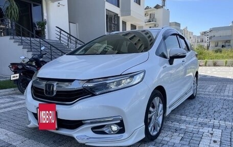 Honda Shuttle II, 2017 год, 1 650 000 рублей, 2 фотография