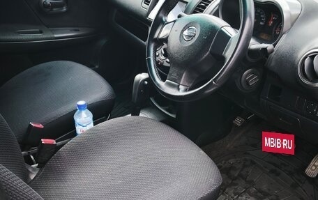 Nissan Note II рестайлинг, 2005 год, 450 000 рублей, 16 фотография