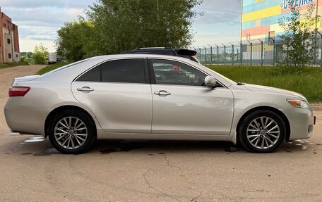 Toyota Camry, 2011 год, 945 000 рублей, 5 фотография