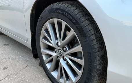 Toyota Camry, 2011 год, 945 000 рублей, 13 фотография