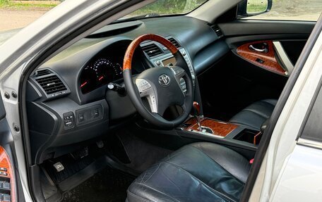 Toyota Camry, 2011 год, 945 000 рублей, 15 фотография