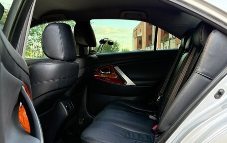 Toyota Camry, 2011 год, 945 000 рублей, 16 фотография