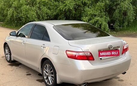 Toyota Camry, 2011 год, 945 000 рублей, 8 фотография