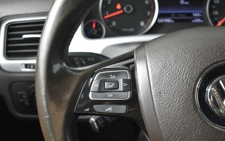 Volkswagen Touareg III, 2012 год, 1 943 100 рублей, 14 фотография