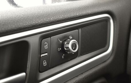 Volkswagen Touareg III, 2012 год, 1 943 100 рублей, 24 фотография