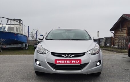 Hyundai Elantra V, 2011 год, 745 000 рублей, 2 фотография