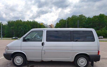 Volkswagen Caravelle T4, 2002 год, 1 150 000 рублей, 3 фотография
