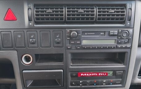 Volkswagen Caravelle T4, 2002 год, 1 150 000 рублей, 12 фотография
