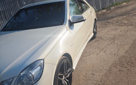 Mercedes-Benz E-Класс, 2010 год, 1 250 000 рублей, 3 фотография