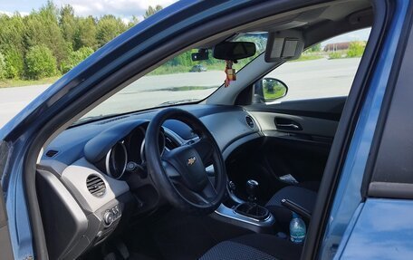 Chevrolet Cruze II, 2014 год, 700 000 рублей, 4 фотография