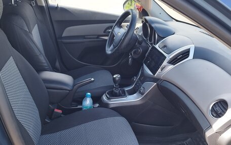 Chevrolet Cruze II, 2014 год, 700 000 рублей, 6 фотография